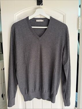 Suitsupply Men's V-Neck Sweater in Charcoal Gray